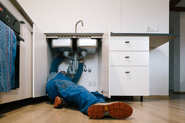 Professional Emergency Plumber technician working in Potsdam, OH